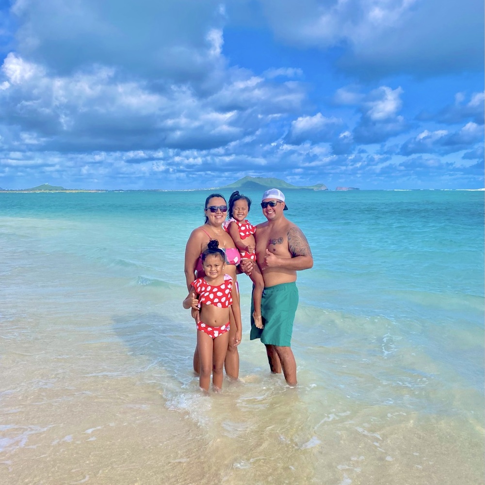 Meet your Posher, Cassandra